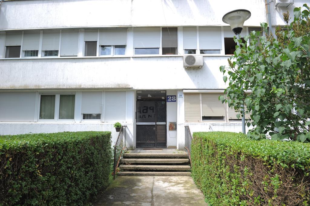 Apartment Daca Stan Beograd Bagian luar foto